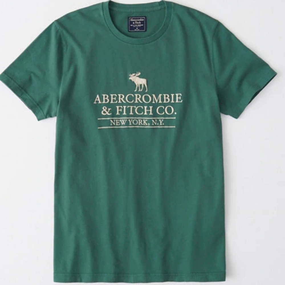 A 100% cotton crewneck tee